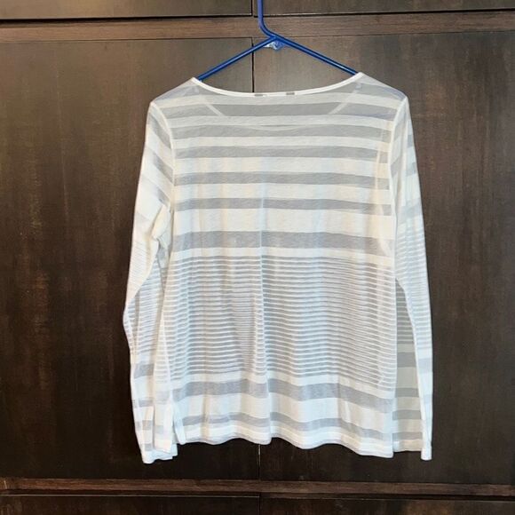 Tommy Bahama White Semi Sheer Stripes Top Medium - Picture 3 of 5